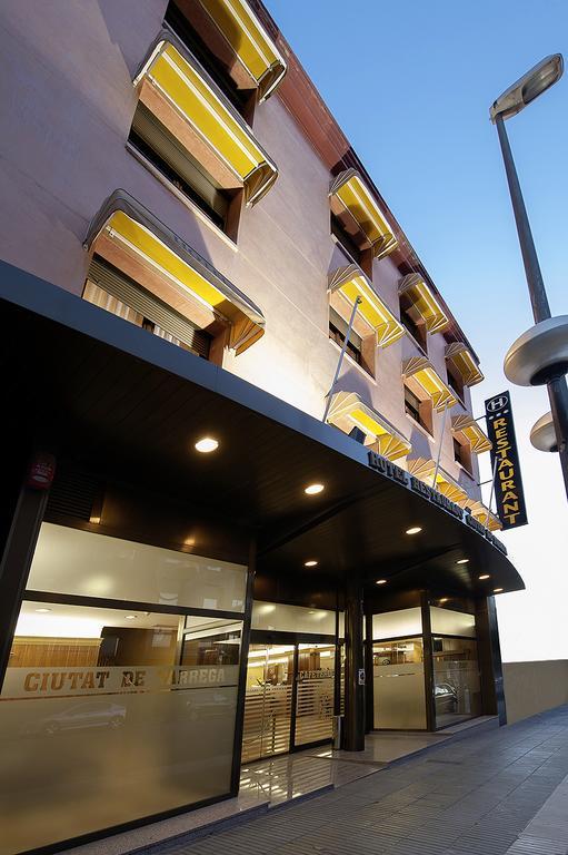 Hotel Ciutat De Tárrega Exteriör bild